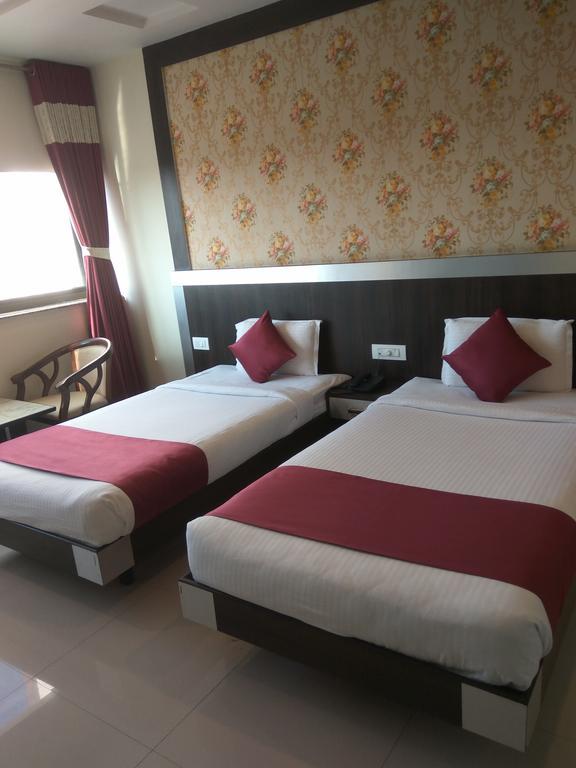 Hotel Olympia Inn Hyderabad Exterior photo